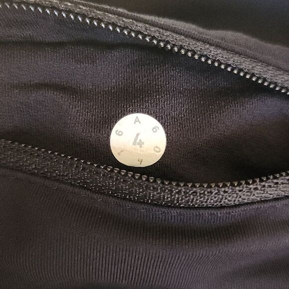 Lululemon Running Shorts 4 - Picture 8 of 8